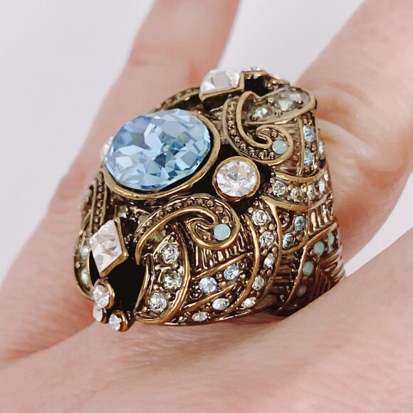 Big Signed Heidi Daus Baroque Revival Aquamarine Rhinestone Cocktail Ring Size 7 - Picture 12 of 12